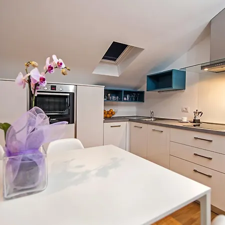 Lili Apartman Poreč